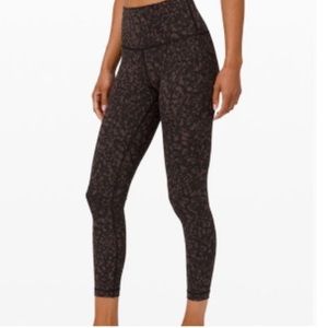 NWT Wunder Under HR Tight 28”